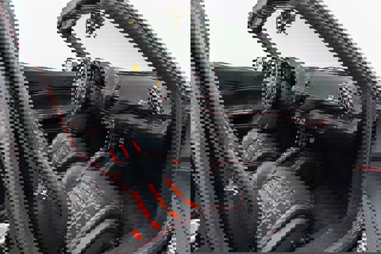 Used 2018 Ferrari 488 Spider image 49