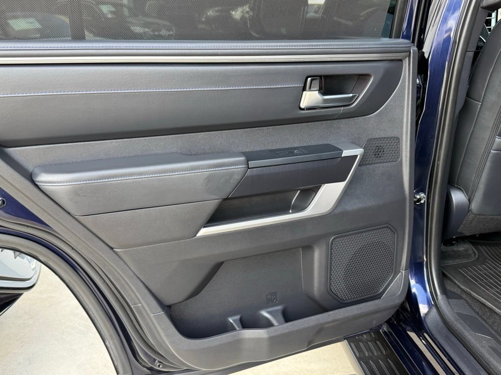 Used 2025 Toyota Sequoia Platinum AWD/4WD image 27