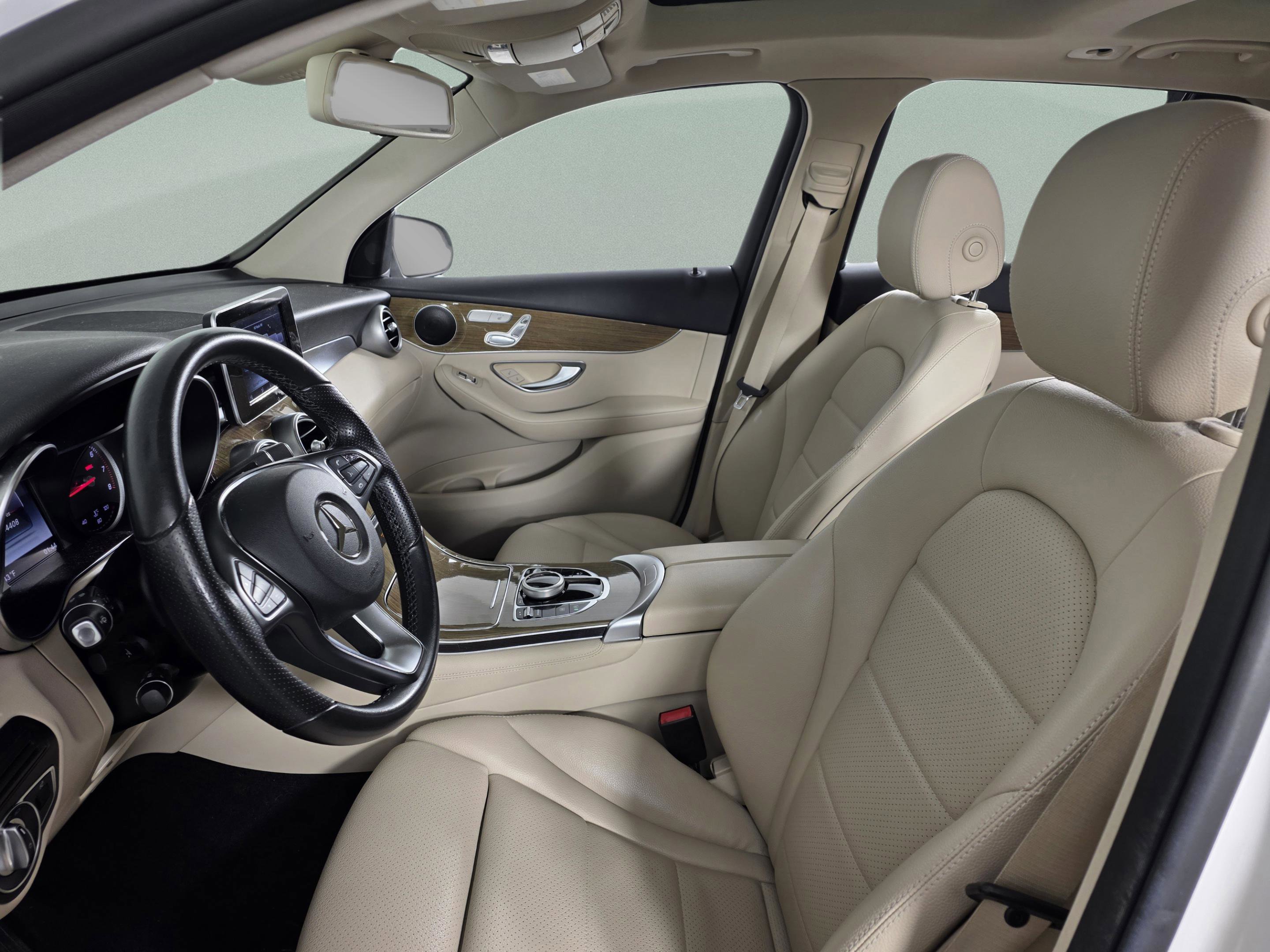 Used 2017 Mercedes-Benz GLC 300 image 11