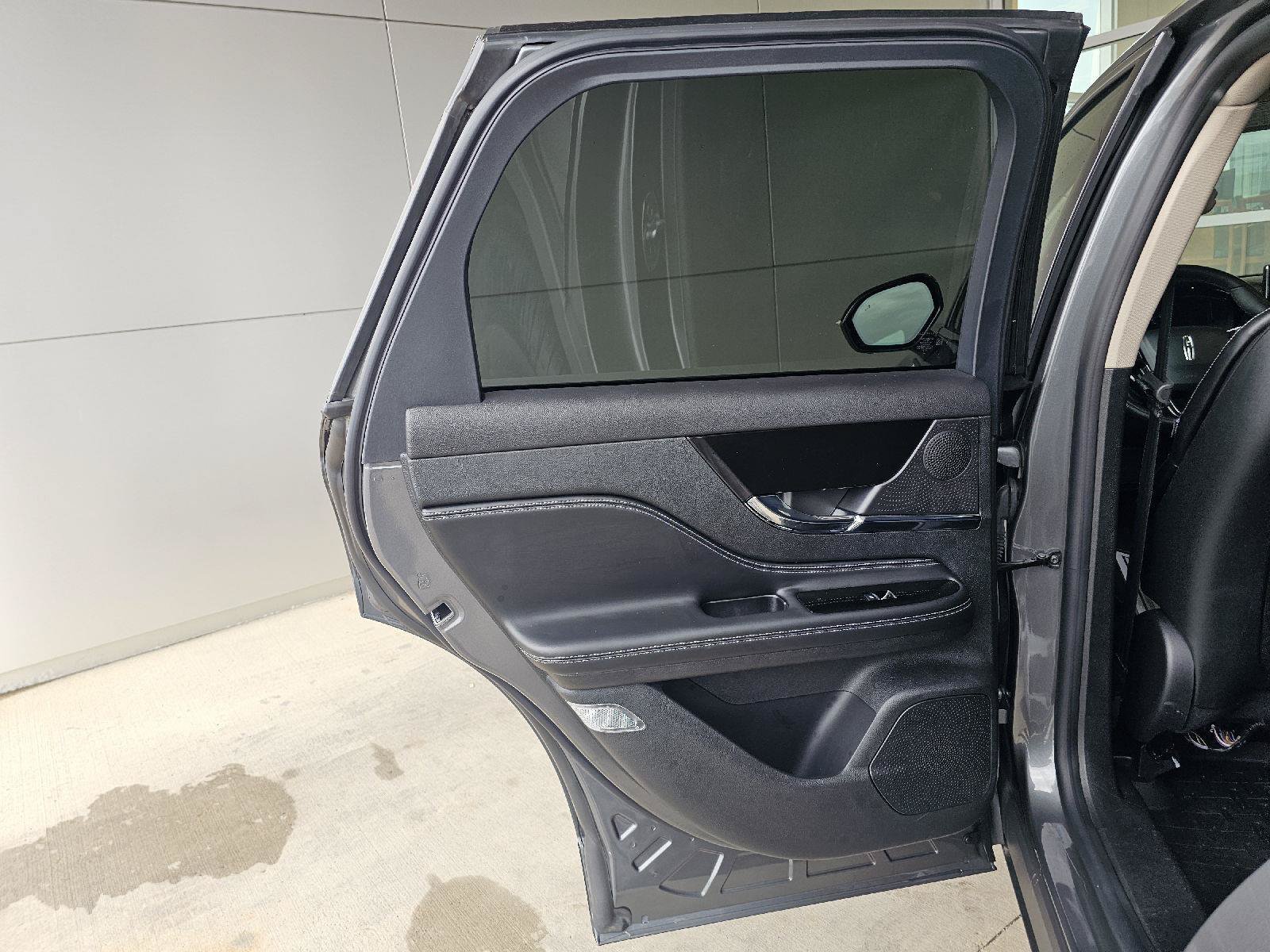Used 2025 Lincoln Corsair AWD w/ Equipment Group 101A image 16