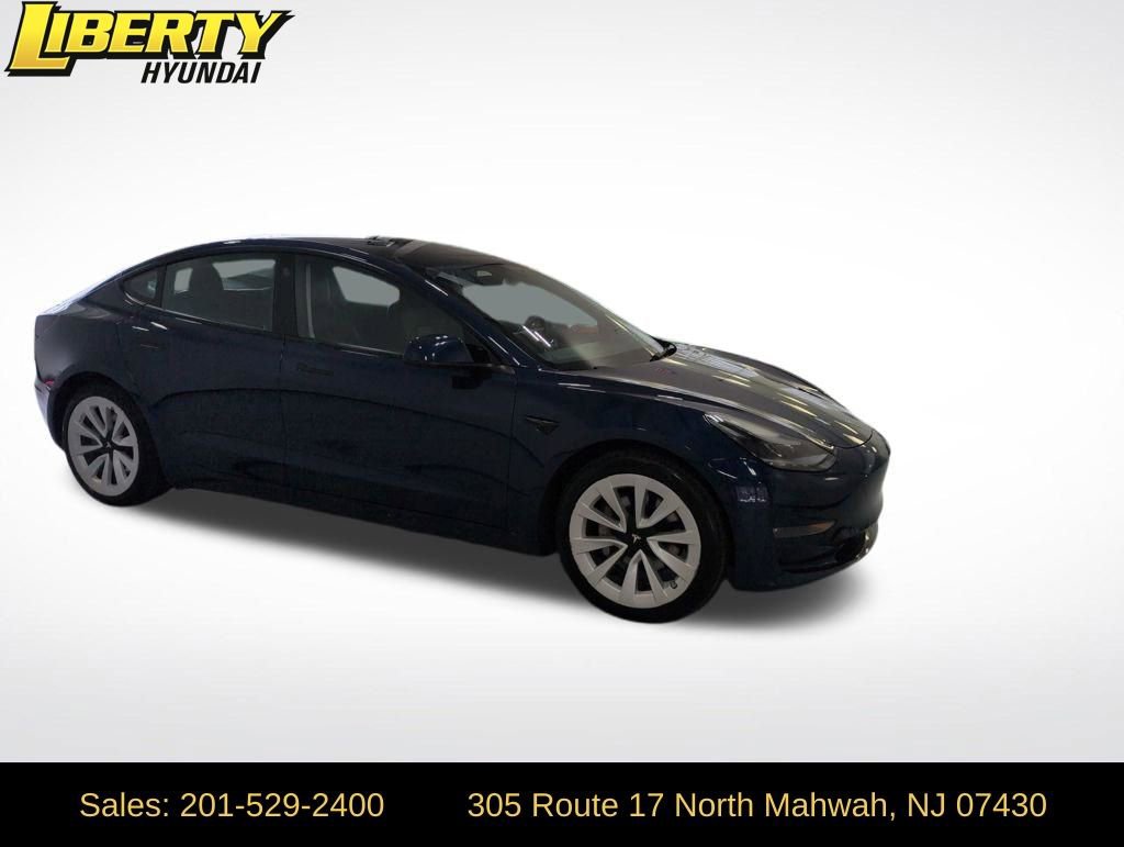 Used 2022 Tesla Model 3 Long Range image 1