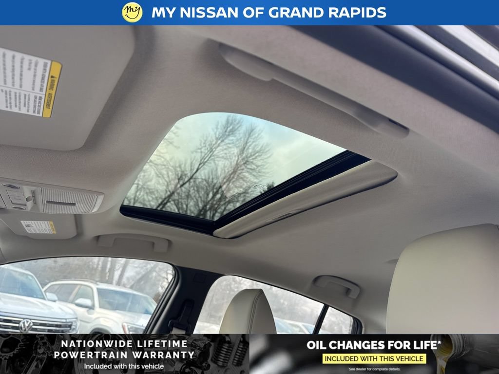 New 2026 Nissan Sentra SL w/ Floor Mat Package FWD image 15