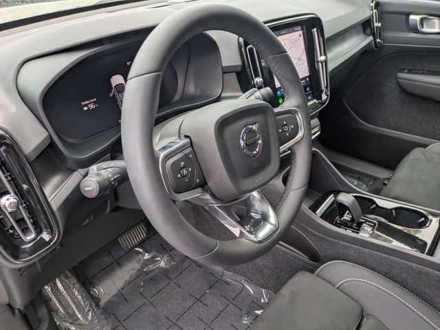 Certified 2023 Volvo C40 P8 Recharge Plus w/ Protection Package Premier AWD/4WD image 16