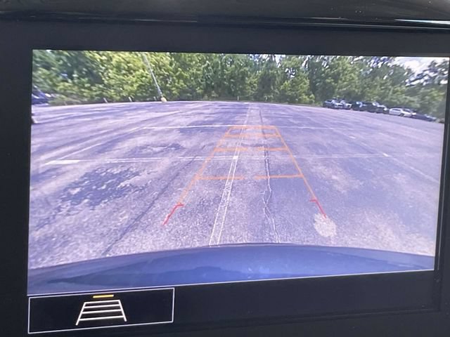 Used 2021 Chevrolet Traverse LT w/ LPO, Floor Liner Package AWD/4WD image 27