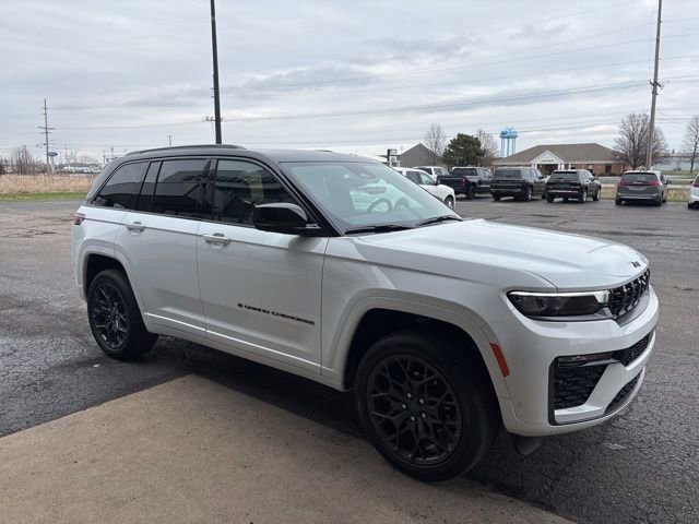 New 2026 Jeep Grand Cherokee Summit w/ Obsidian Package image 9