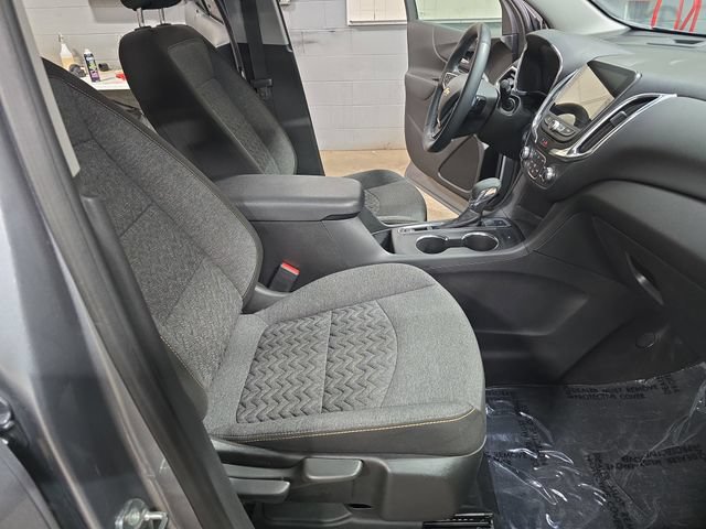 Used 2024 Chevrolet Equinox LT AWD/4WD image 14