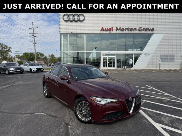 Used 2018 Alfa Romeo Giulia AWD image 1