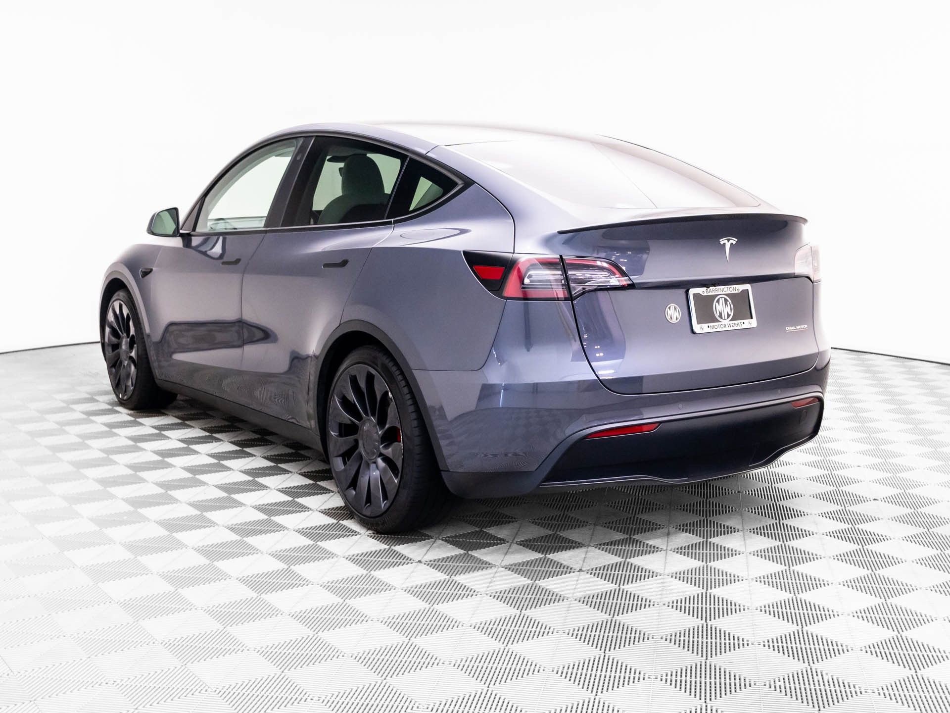 Used 2022 Tesla Model Y Performance AWD/4WD image 3