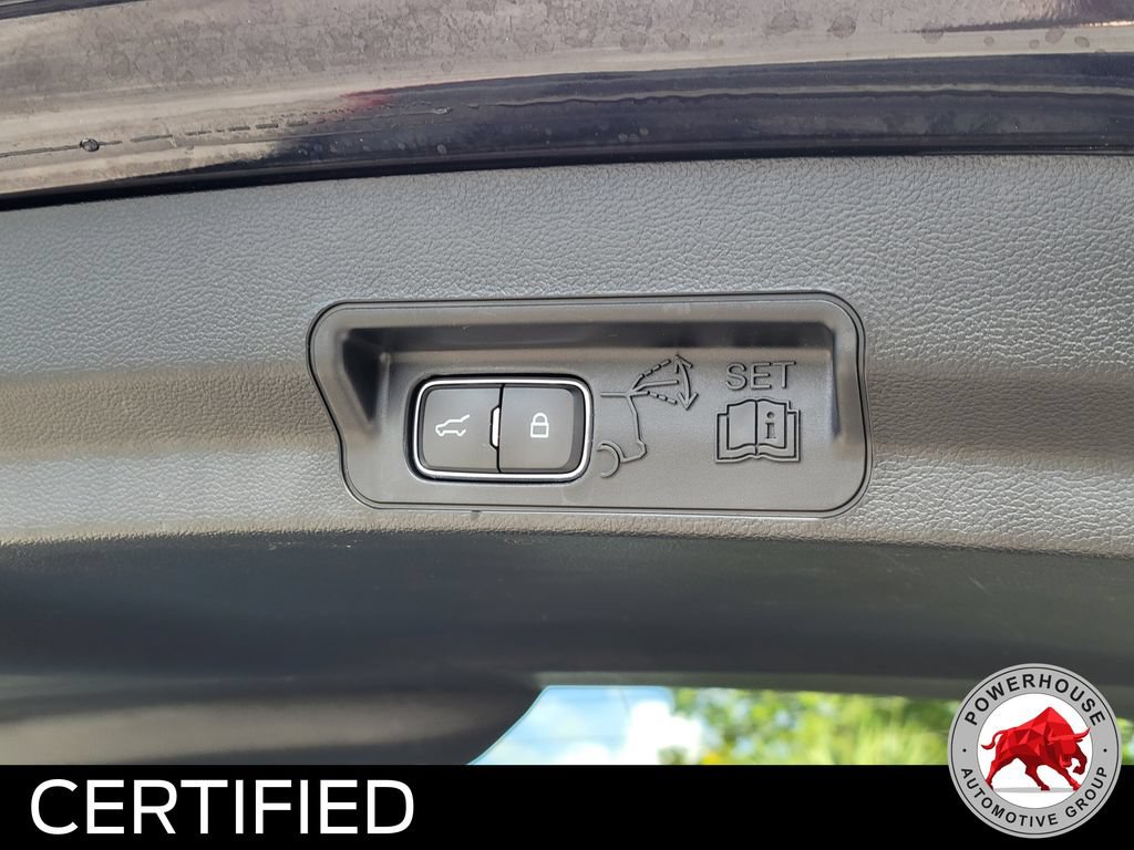 Certified 2024 Ford Explorer XLT w/ Equipment Group 202A RWD image 15
