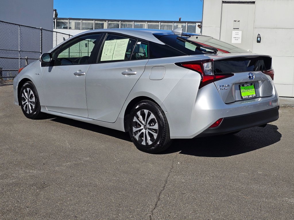 Used 2021 Toyota Prius LE AWD/4WD image 5