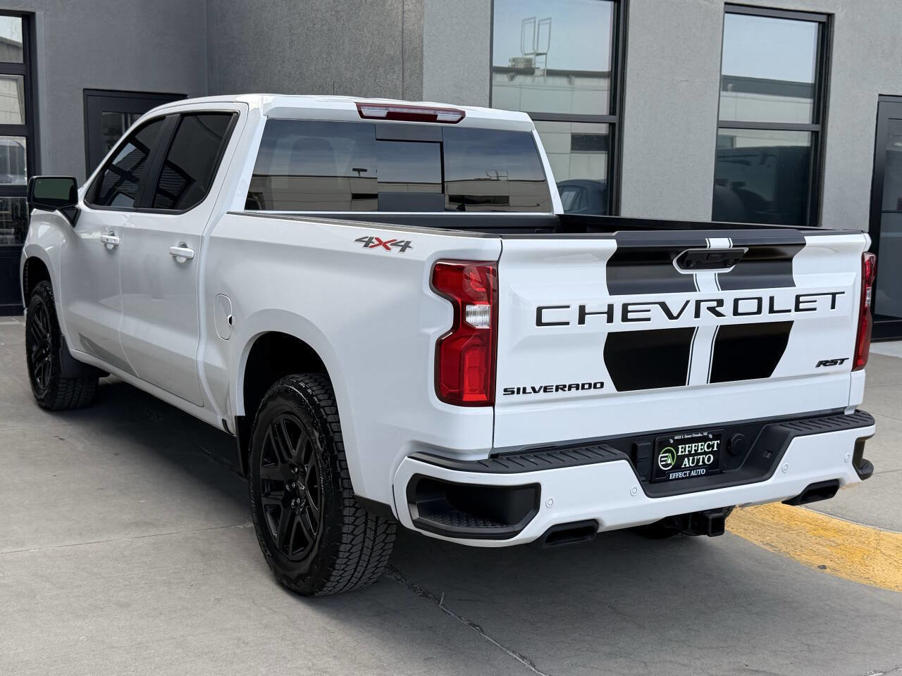 Used 2024 Chevrolet Silverado 1500 RST w/ Rally Edition image 8