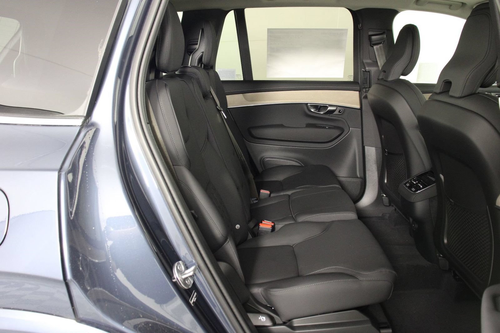 New 2026 Volvo XC90 B6 Plus AWD/4WD image 11