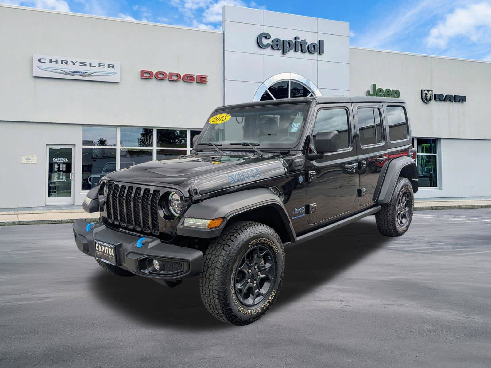 Used 2023 Jeep Wrangler Unlimited w/ Cold Weather Group AWD/4WD image 9