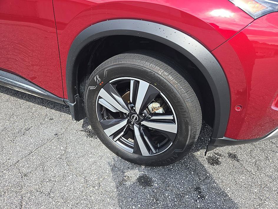 Certified 2023 Nissan Rogue Platinum w/ Platinum Premium Package AWD/4WD image 7