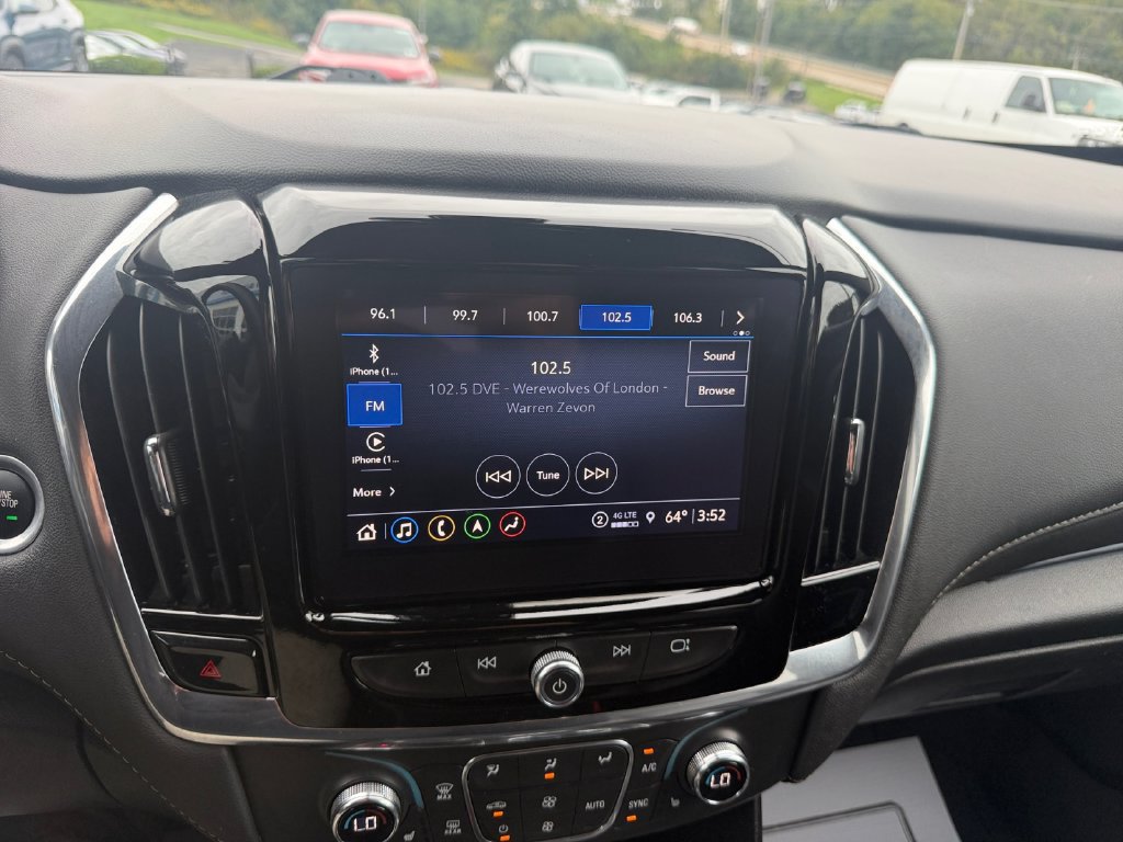 Certified 2023 Chevrolet Traverse LT w/ LT Premium Package AWD/4WD image 17