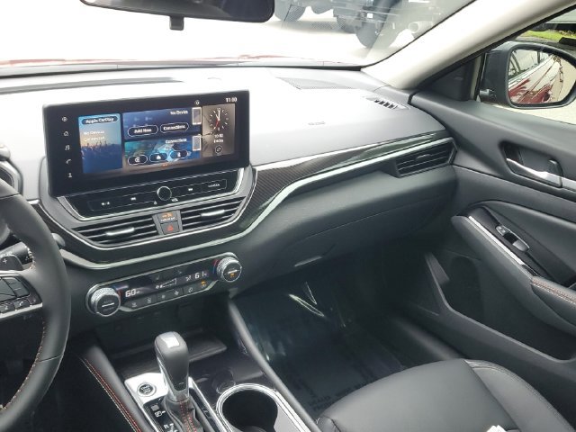 Used 2025 Nissan Altima 2.5 SR w/ SR Premium Package FWD image 20