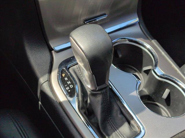 Used 2019 Jeep Grand Cherokee Altitude AWD/4WD image 12
