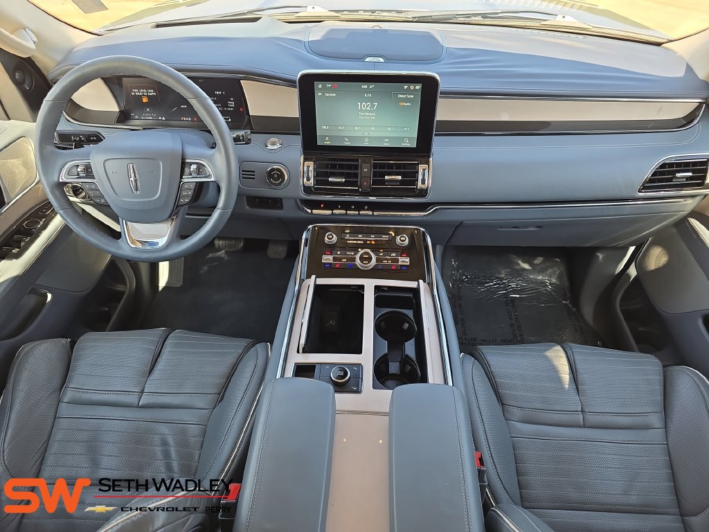 Used 2021 Lincoln Navigator Black Label w/ Cargo Convenience Package AWD/4WD image 9