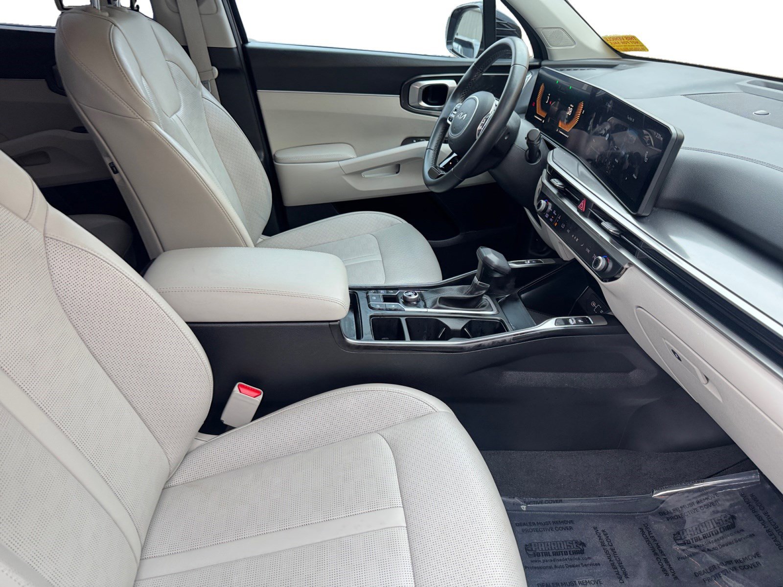 Used 2024 Kia Sorento EX image 15