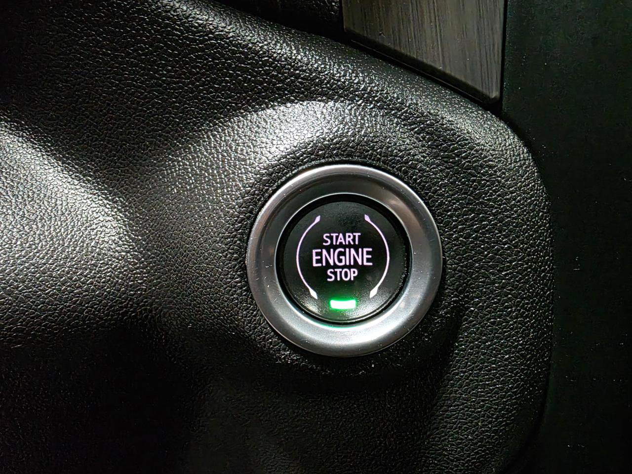Used 2022 GMC Sierra 1500 Denali w/ Driver Alert Package II AWD/4WD image 42