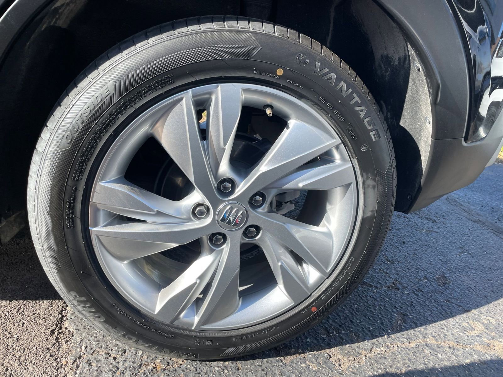 Used 2025 Buick Encore GX Preferred image 29