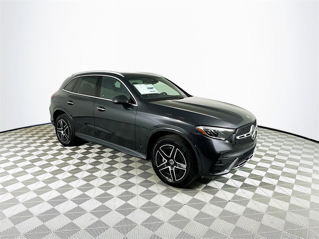 New 2025 Mercedes-Benz GLC 300