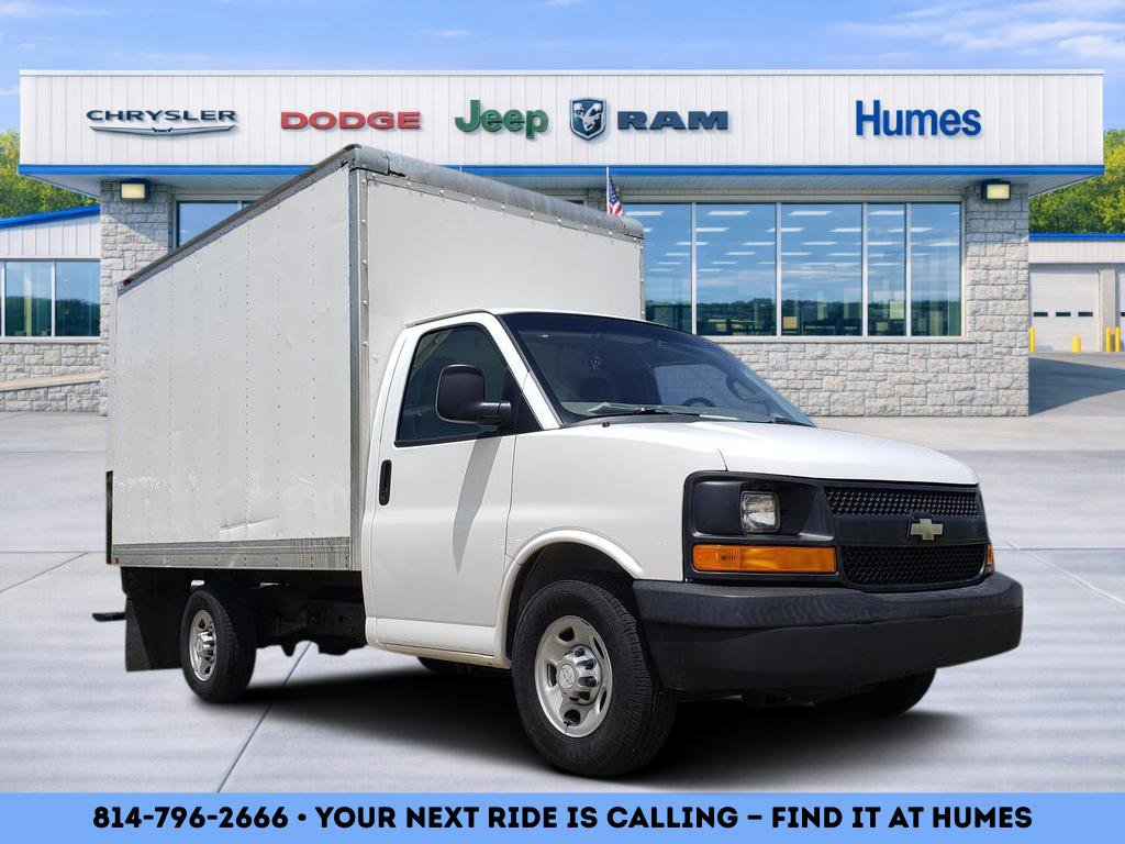 Used 2017 Chevrolet Express 3500 RWD image 1