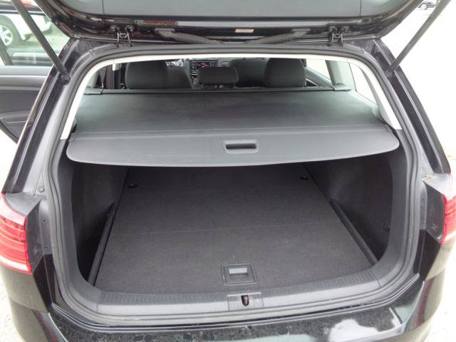 Used 2019 Volkswagen Golf S FWD image 14