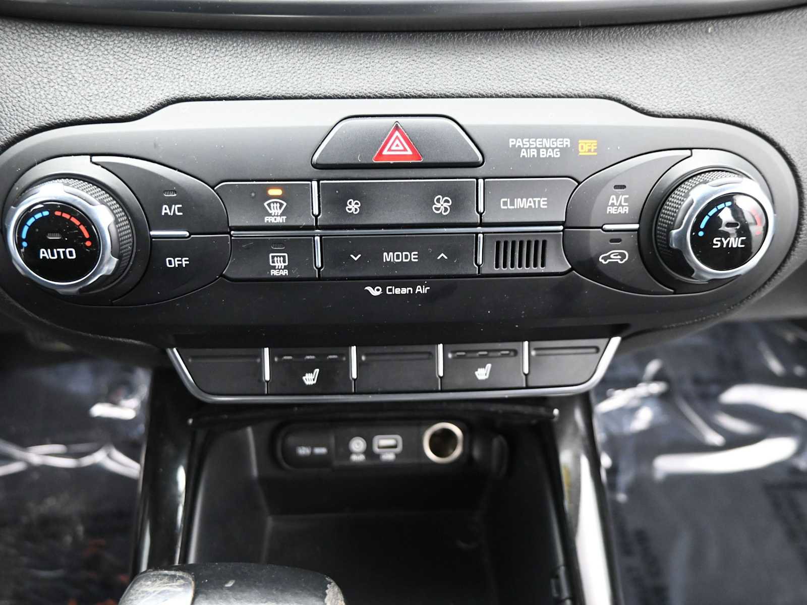 Used 2018 Kia Sorento SX image 20