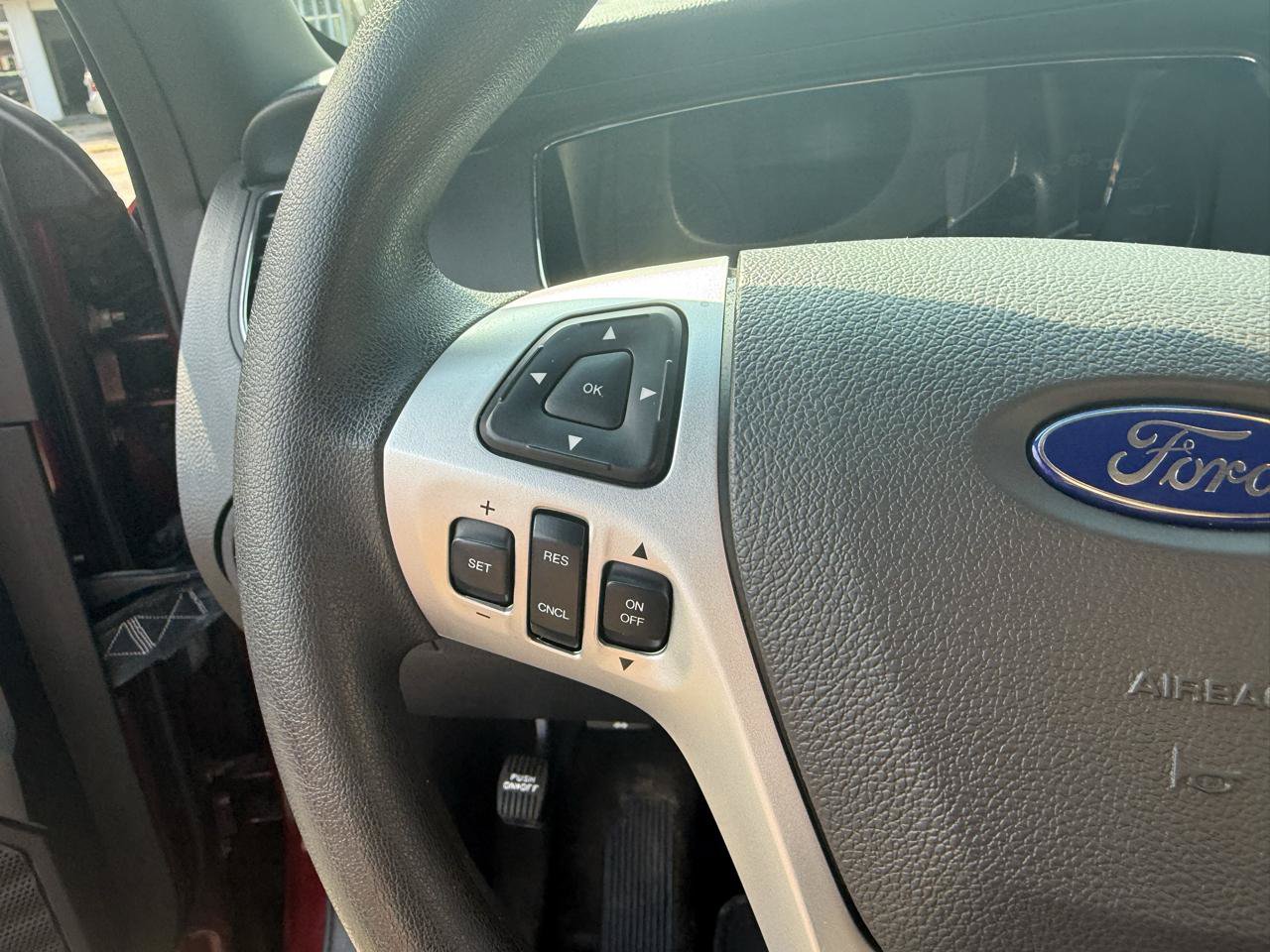 Used 2015 Ford Taurus Police Interceptor AWD image 16