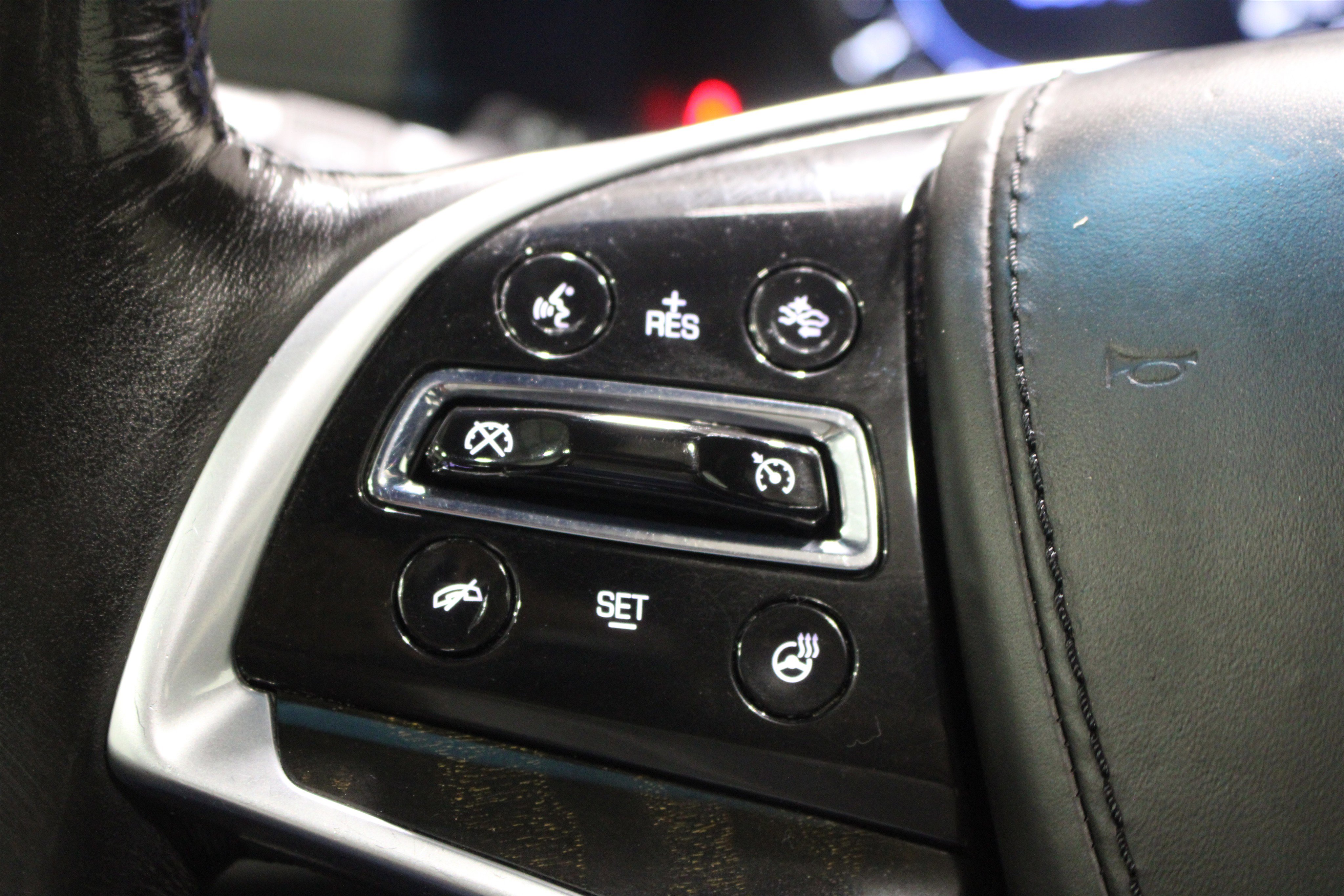 Used 2019 Cadillac Escalade ESV Platinum image 13