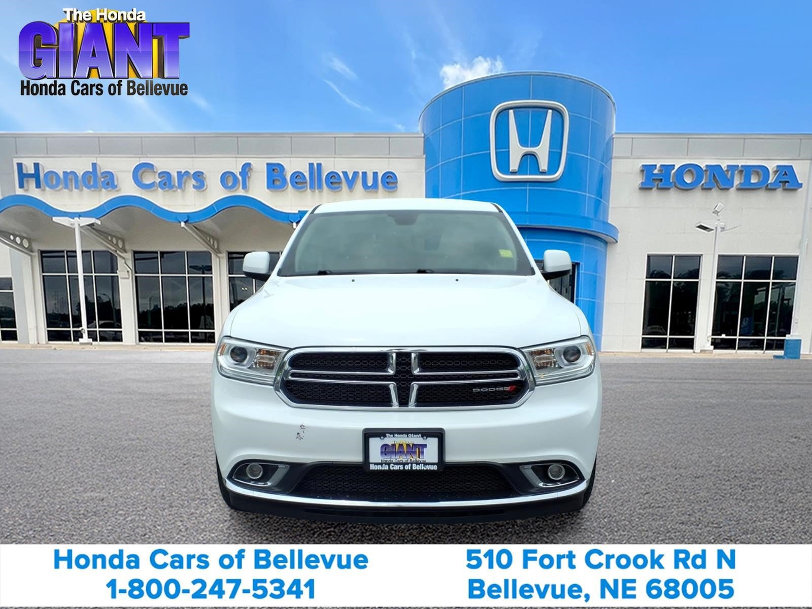 Used 2019 Dodge Durango SXT w/ 3rd Row Seating Group AWD/4WD image 2
