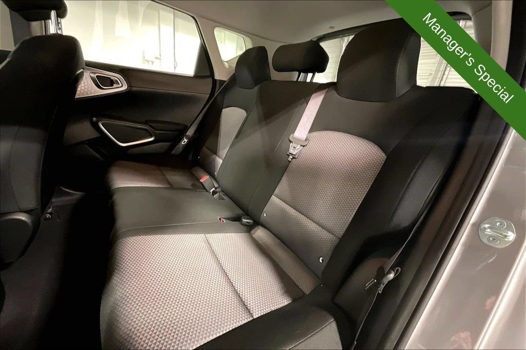 Used 2025 Kia Soul LX FWD image 31