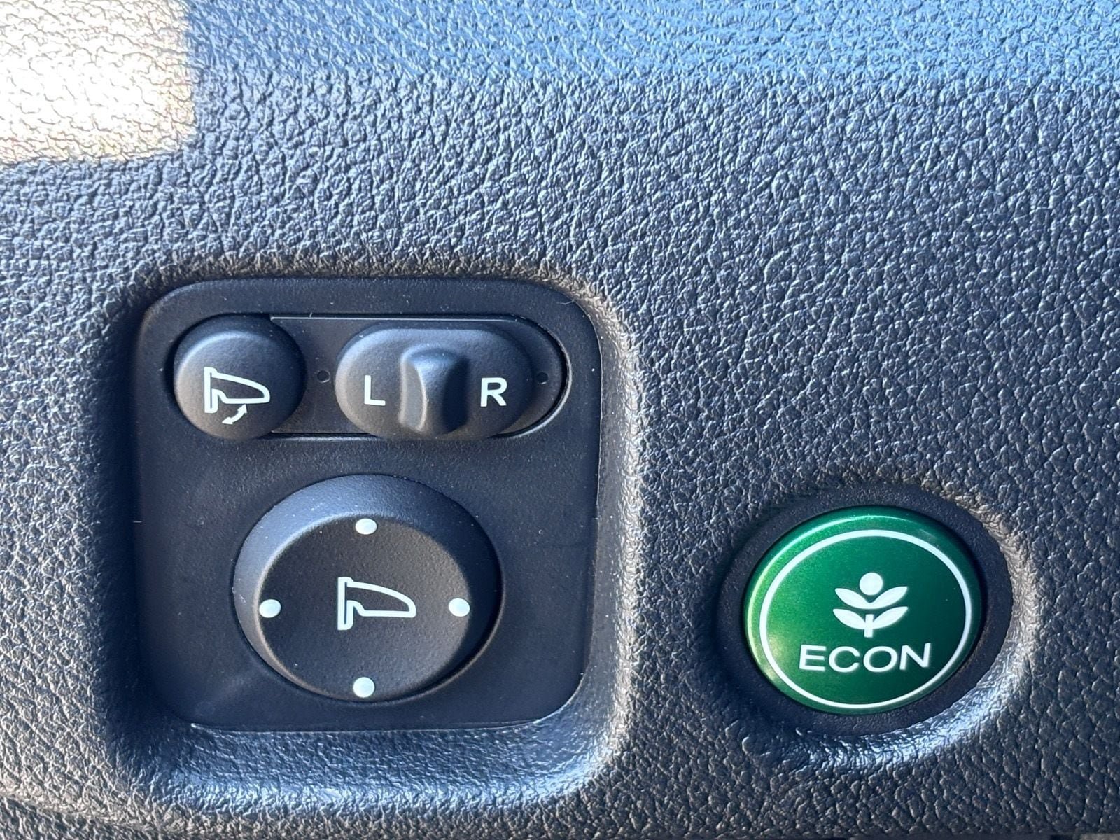 Certified 2025 Honda Passport TrailSport image 22