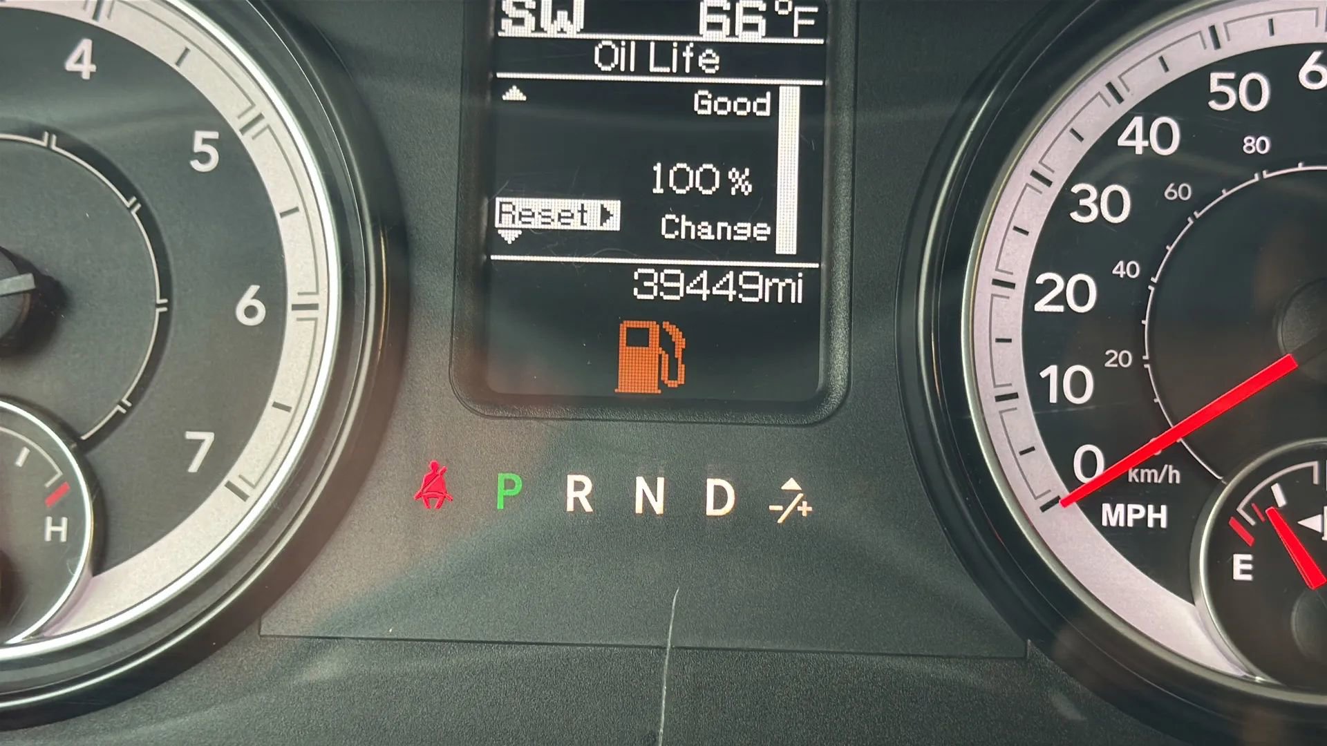 Used 2022 RAM 1500 Classic SLT w/ Protection Group AWD/4WD image 16