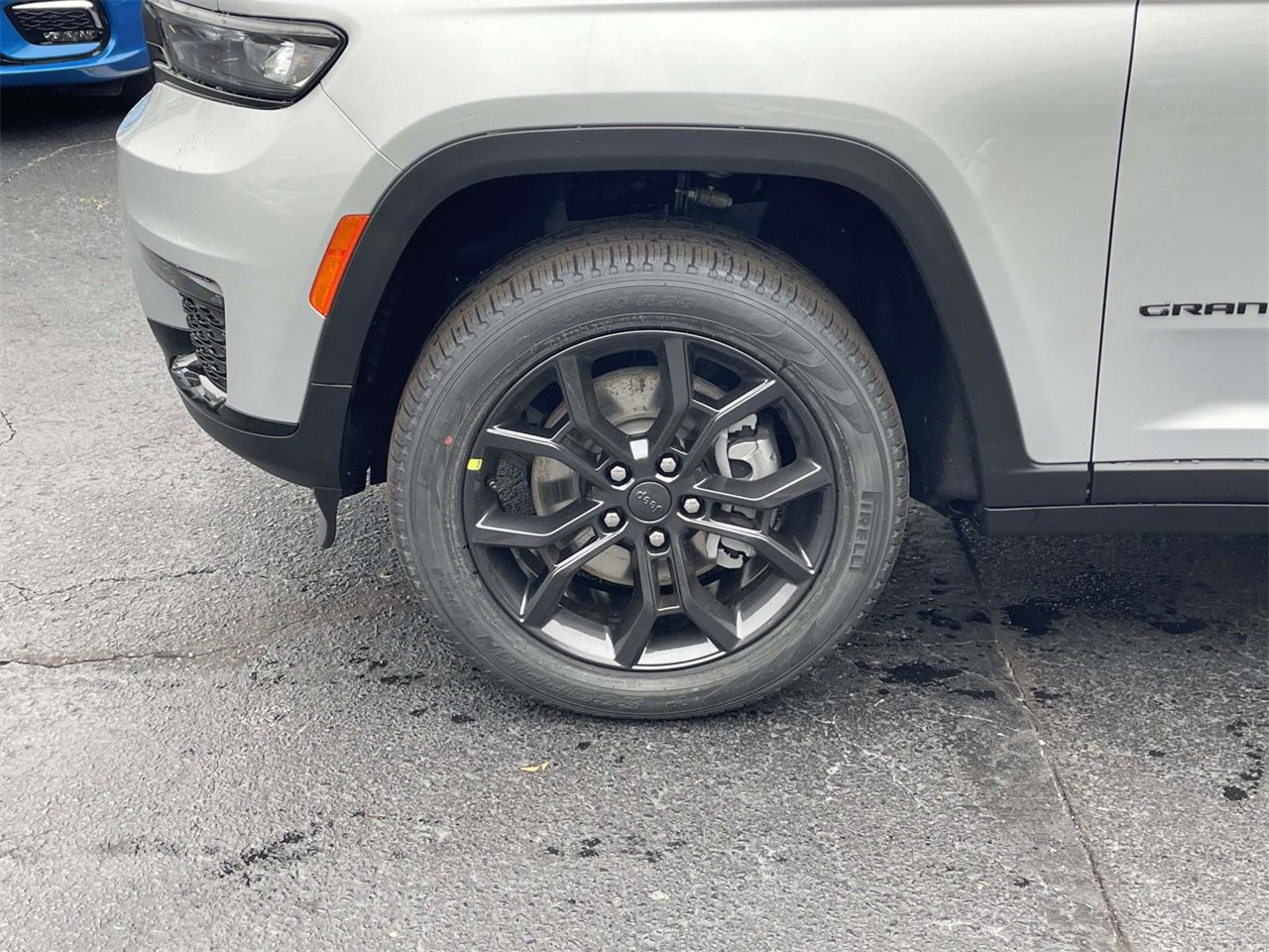 New 2025 Jeep Grand Cherokee L Limited image 11