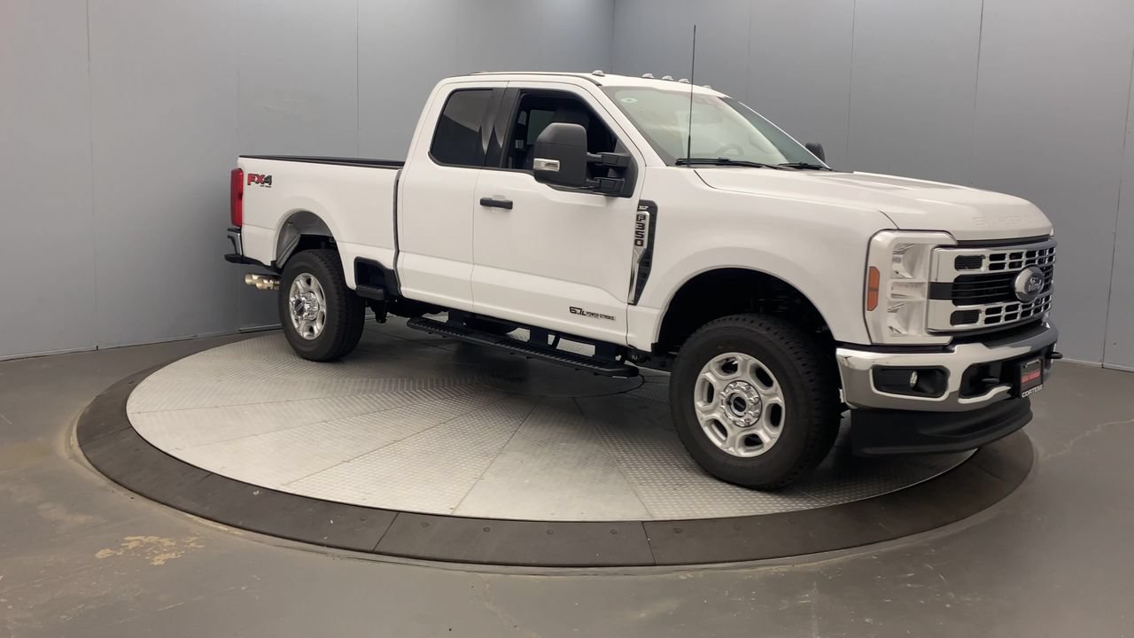 New 2026 Ford F350 XLT w/ FX4 Off-Road Package AWD/4WD image 7