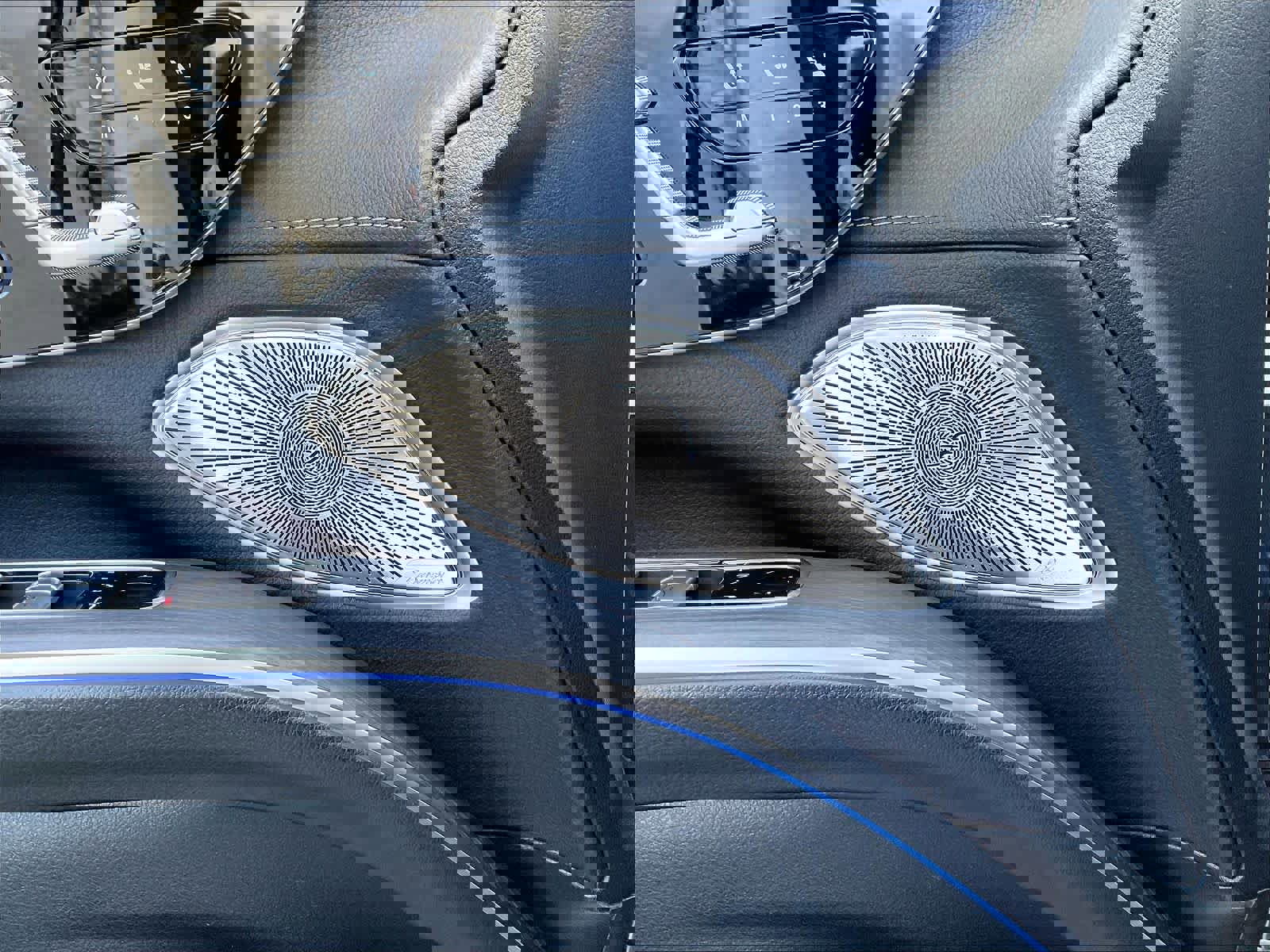 Used 2023 Mercedes-Benz EQS 580 4MATIC SUV image 33