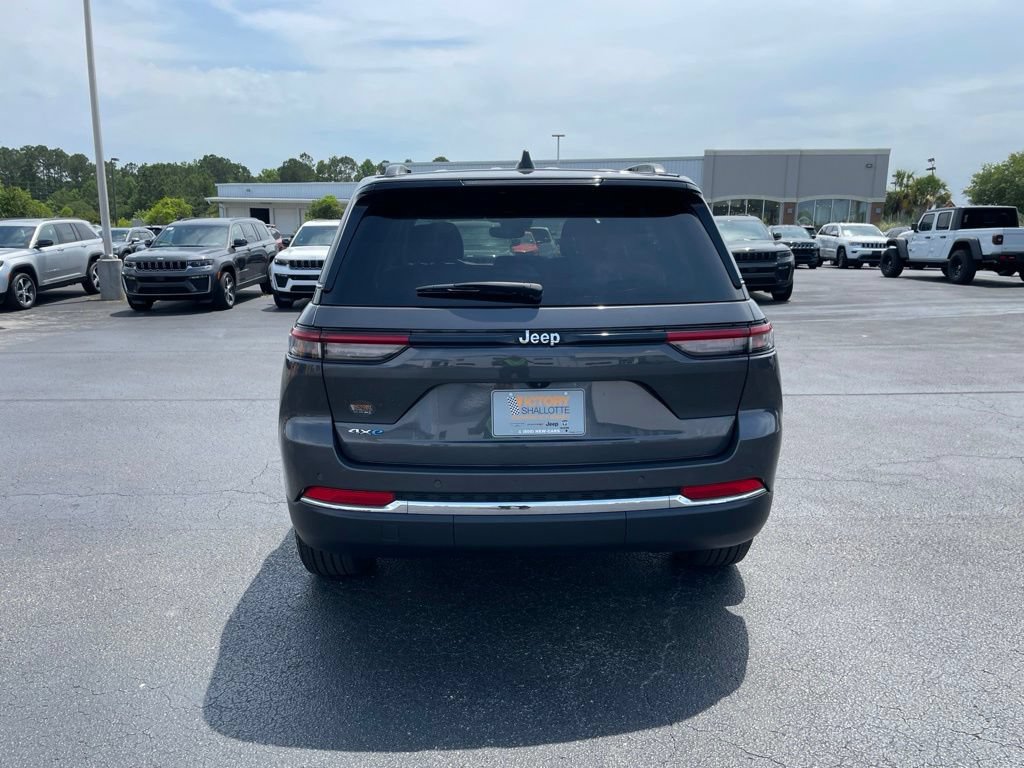 Used 2022 Jeep Grand Cherokee Limited 4xe AWD/4WD image 6