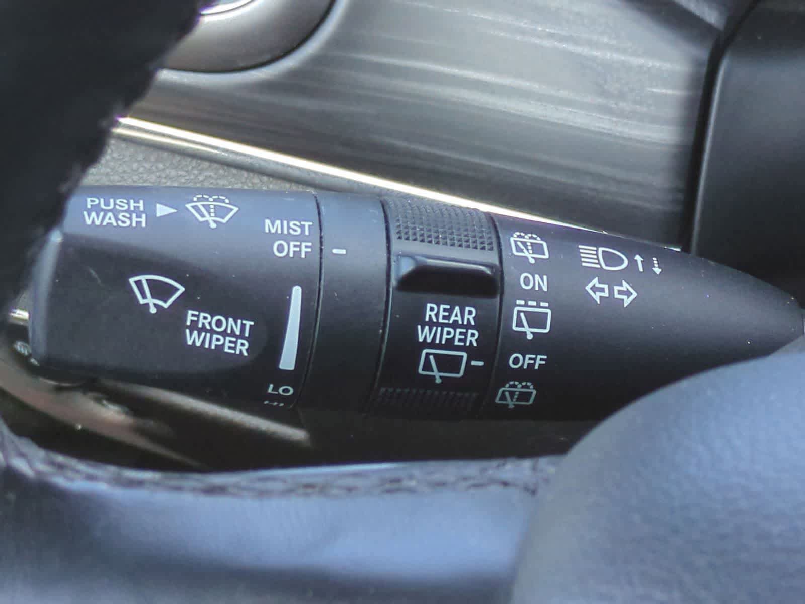 Used 2019 Jeep Grand Cherokee Limited AWD/4WD image 25
