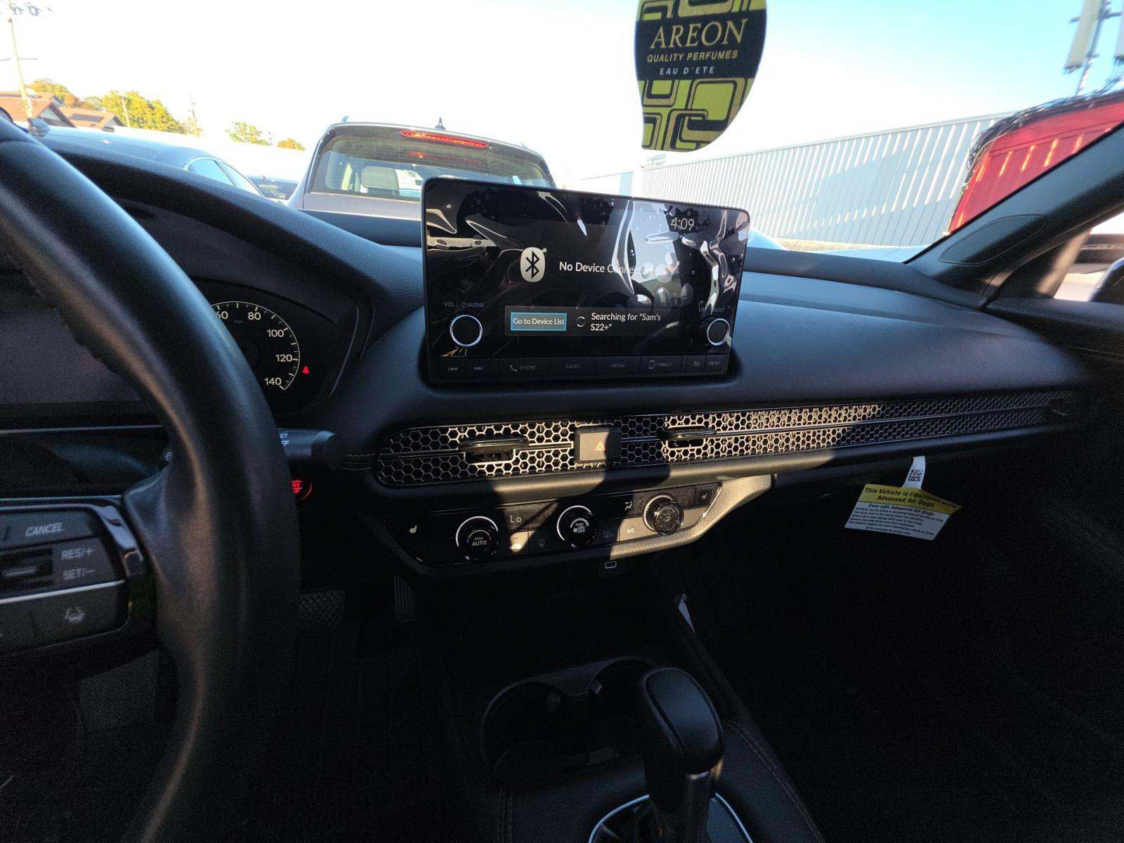Used 2024 Honda HR-V Sport image 2