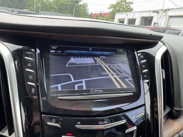 Used 2020 Cadillac Escalade Luxury AWD/4WD image 34