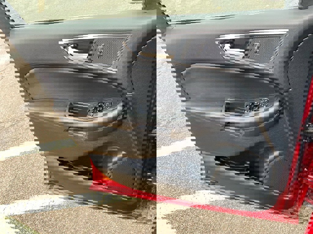 Used 2024 Ford Edge SEL w/ Convenience Package image 20