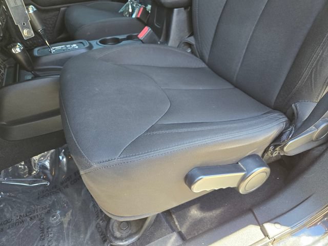 Used 2015 Jeep Wrangler Unlimited Sport w/ Quick Order Package 24S AWD/4WD image 10