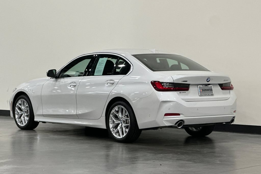 Used 2025 BMW 330i xDrive Sedan w/ Premium Package AWD/4WD image 6