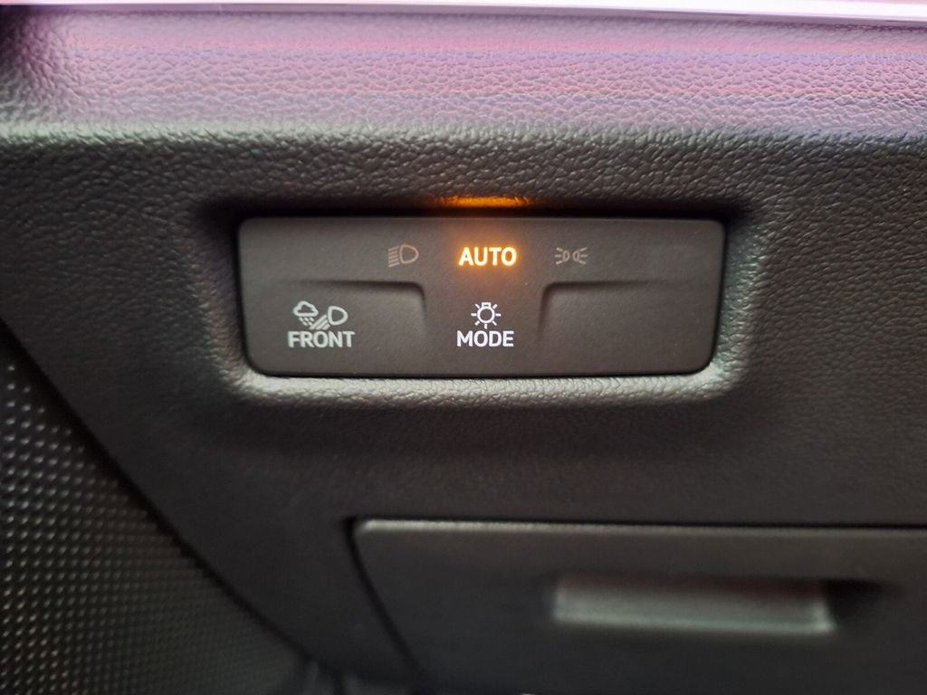 New 2026 Volkswagen Tiguan SEL R-Line image 11