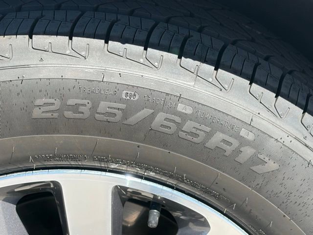 Certified 2024 Chrysler Pacifica Select image 8