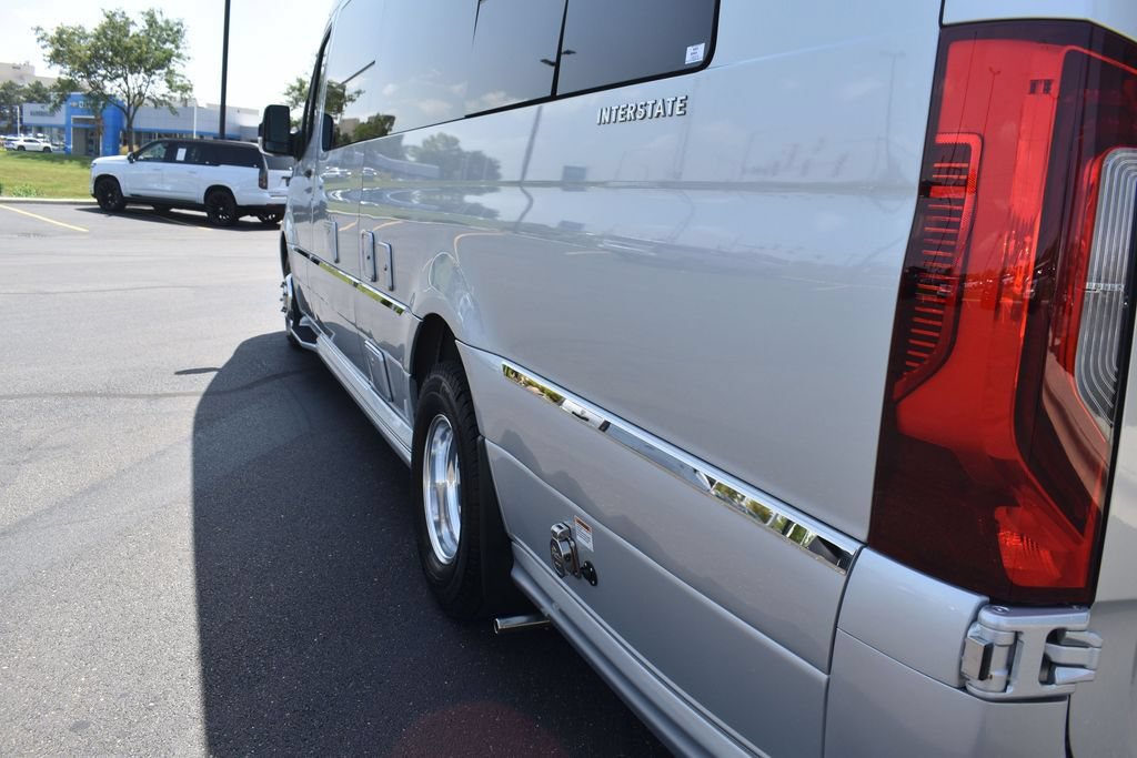 Used 2022 Mercedes-Benz Sprinter 3500 image 16