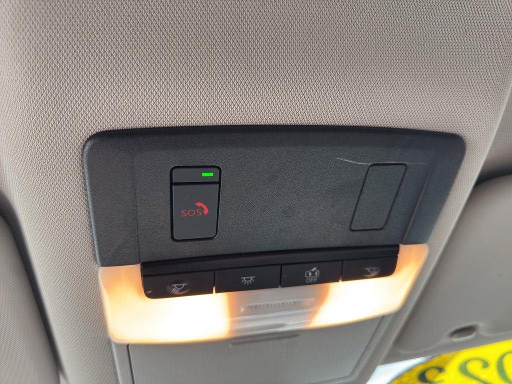 Used 2023 Nissan Rogue SV AWD/4WD image 34