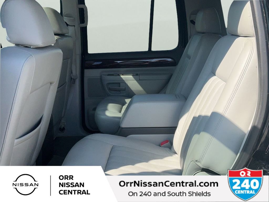 Used 2005 Lincoln Aviator AWD image 14